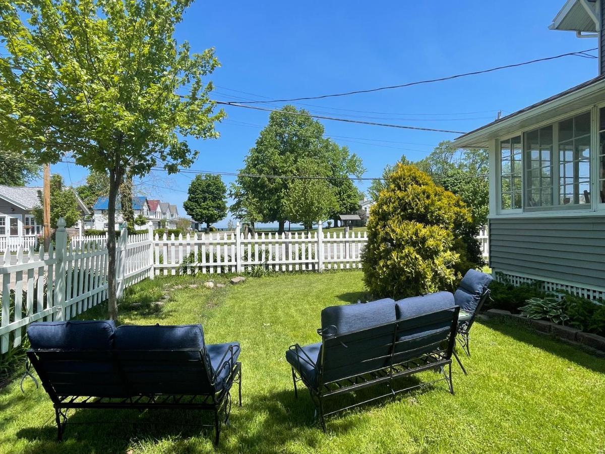 Drop Anchor Cottages And Lake House Geneva-on-the-Lake Exterior foto
