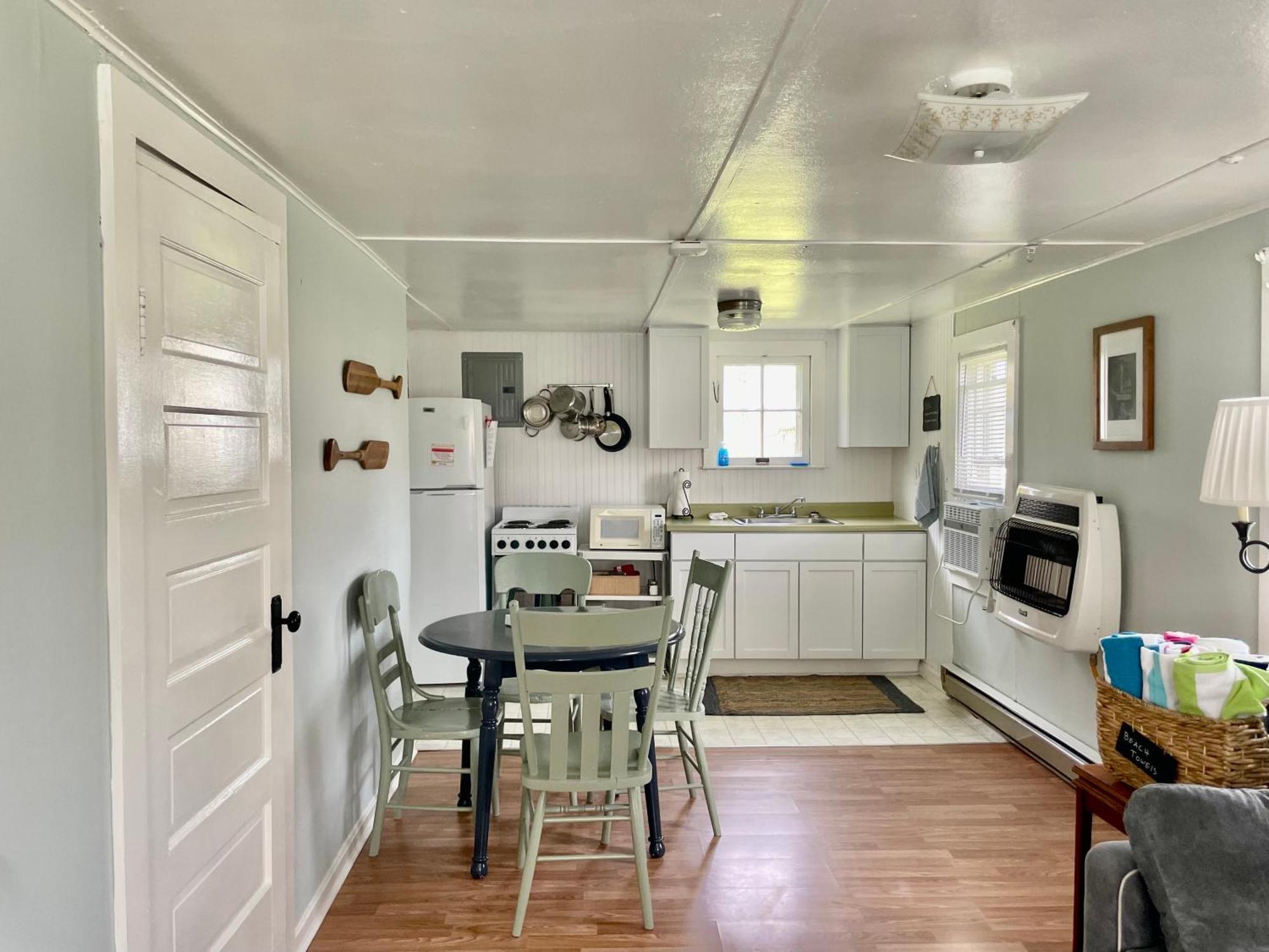 Drop Anchor Cottages And Lake House Geneva-on-the-Lake Exterior foto